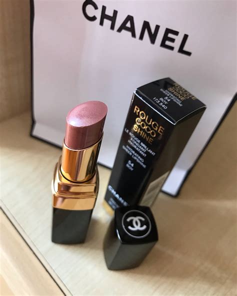chanel lipstick boy